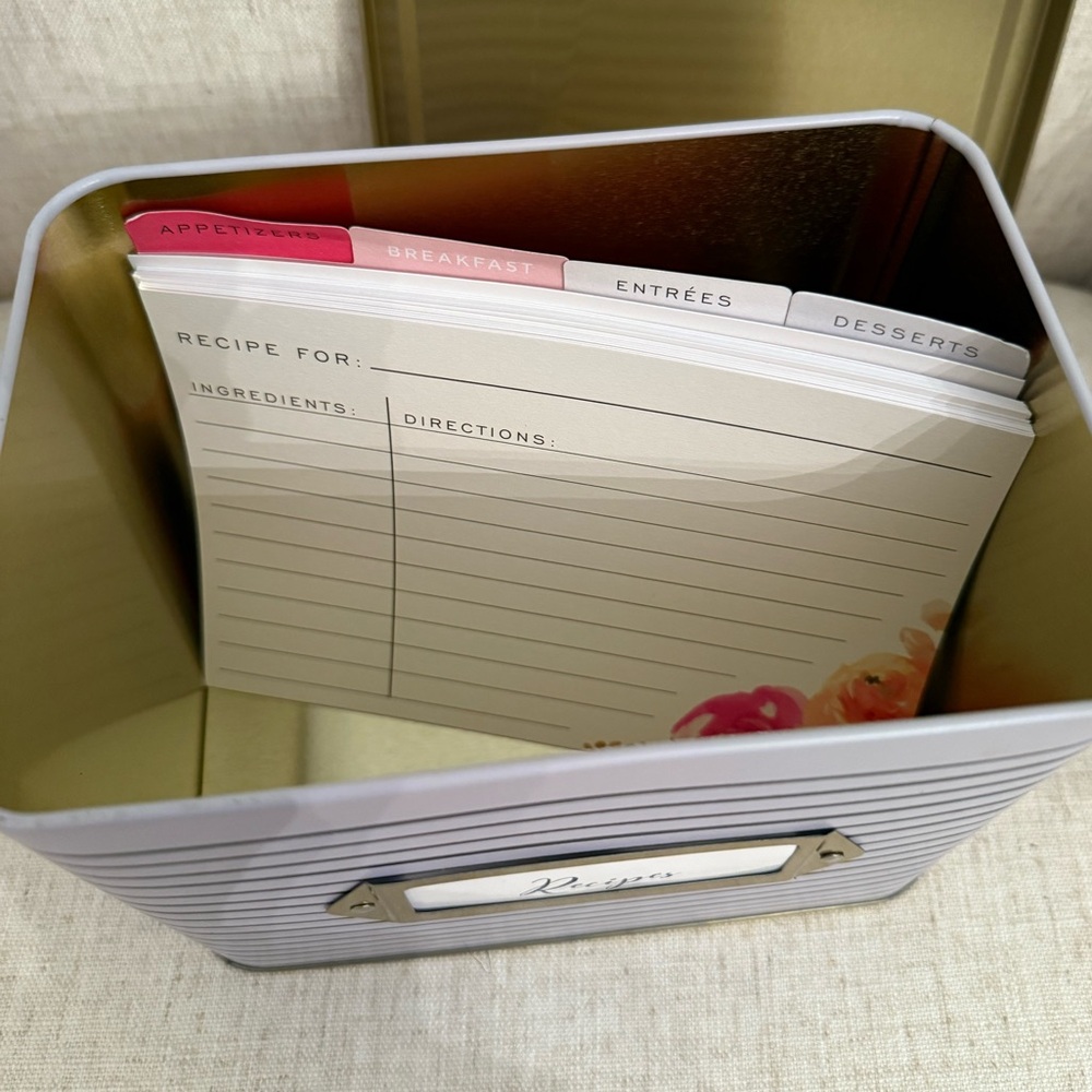 Recipe Box - Picture 2 of 3